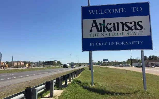 Solicitar placas temporales en Arkansas